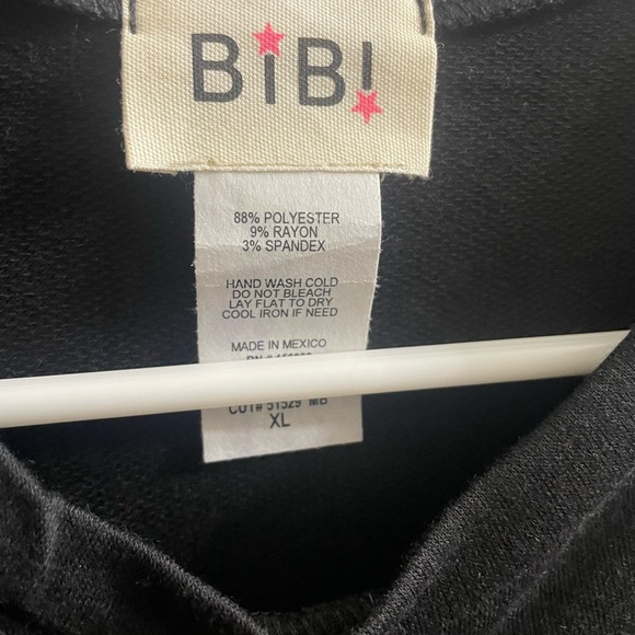 BiBi Star Cutout Short Sleeve T-Shirt, in Black - Picture 5 of 5